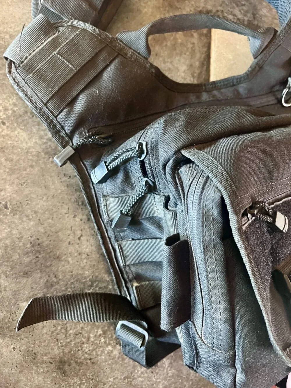Condor EDC Bag | Black Crossbody Shoulder Sling